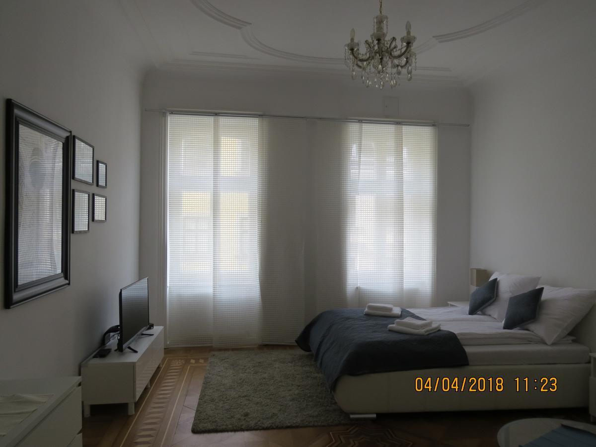 Ferienwohnungen Spittelberg Schrankgasse Vienna Esterno foto